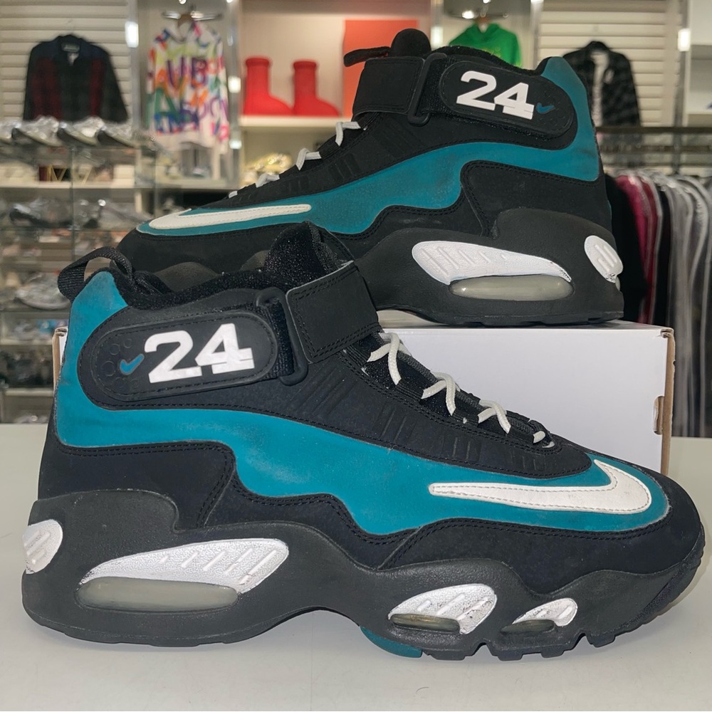 Air Griffey Max 1 'Black Freshwater' 2011 - WORN NO BOX